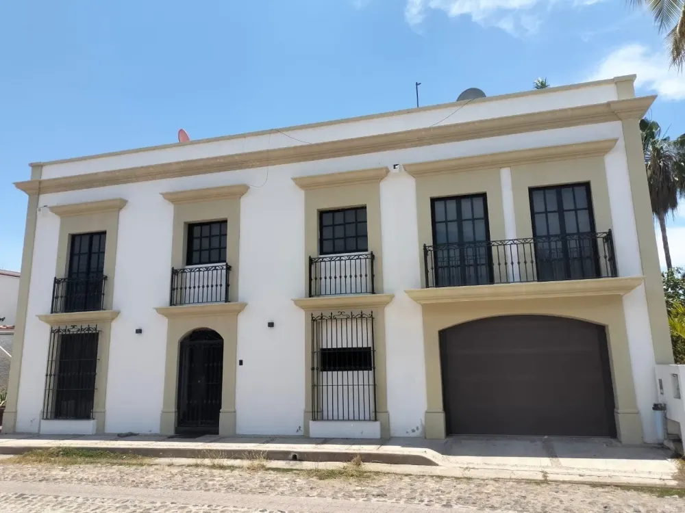 CASA EN RENTA FRACCIONAMIENTO EL CID
